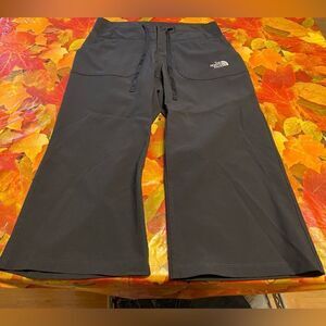 The North Face Black Capris, Size XS. (PT06)